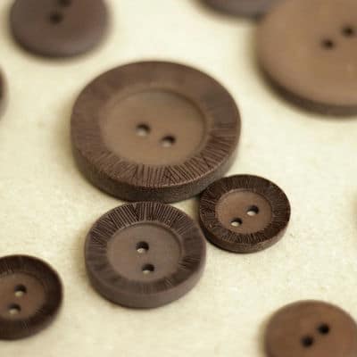Button with brown wood aspect