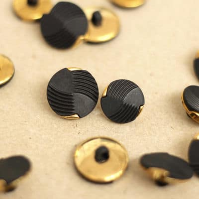 Vintage button - black and gold