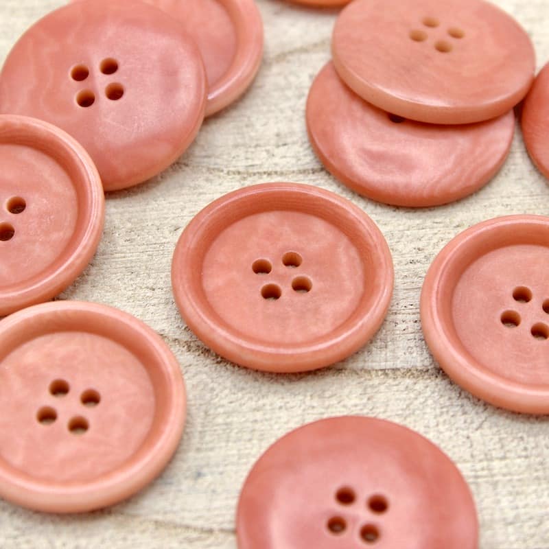 Fantasy button - blush pink