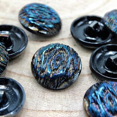 Hammerd button - iridescent black