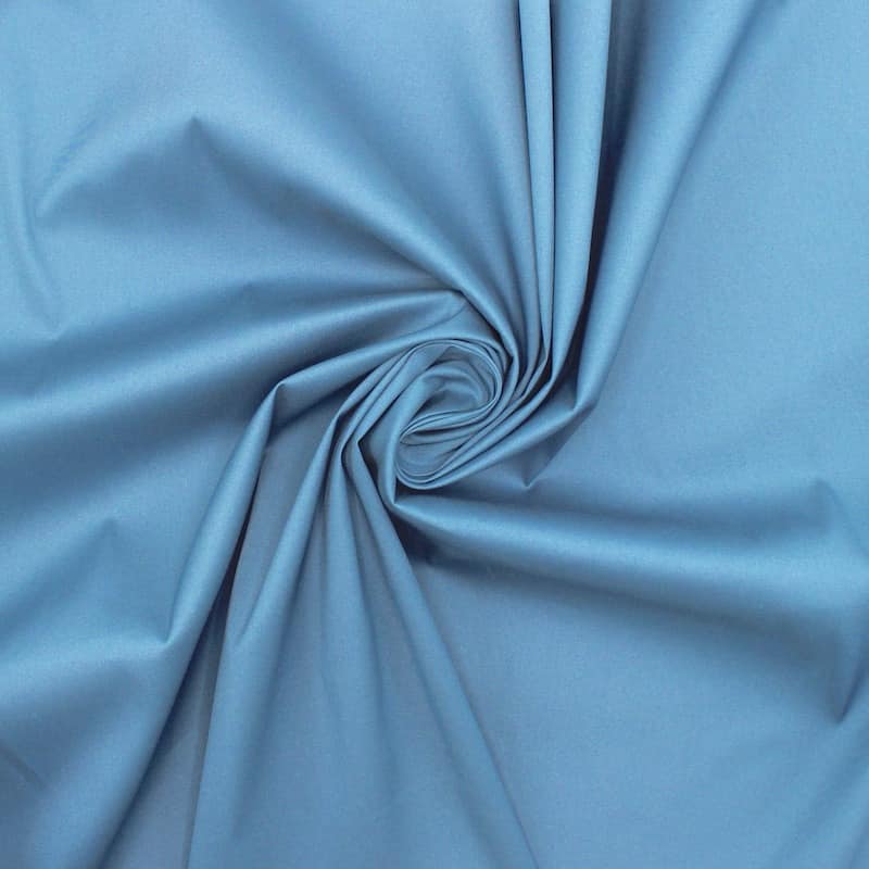 coton  grand tissu genre satinette bleue ;6m,30x2,60 jamais utilisé 