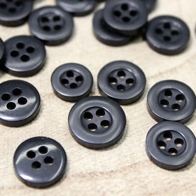 Resin button - black 