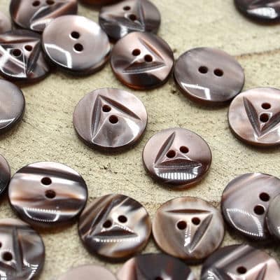 Resin button - pearly brown