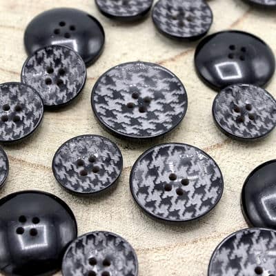 Houndstooth button - grey and black