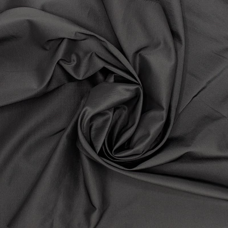 Color changing windproof fabric - black