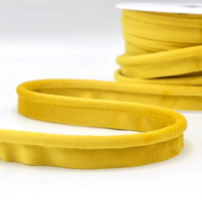 Velvet piping cord - golden yellow