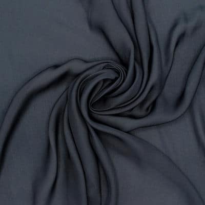 Tissu voile aspect soie lavée marine