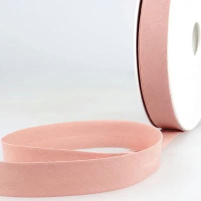 Bias binding - pink