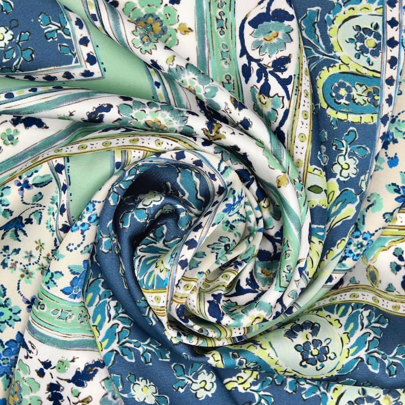 Polyester stof met bloemen - blauw / groen