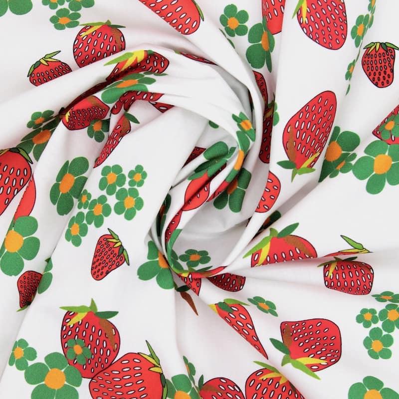 Cotton poplin with strawberries - white and green