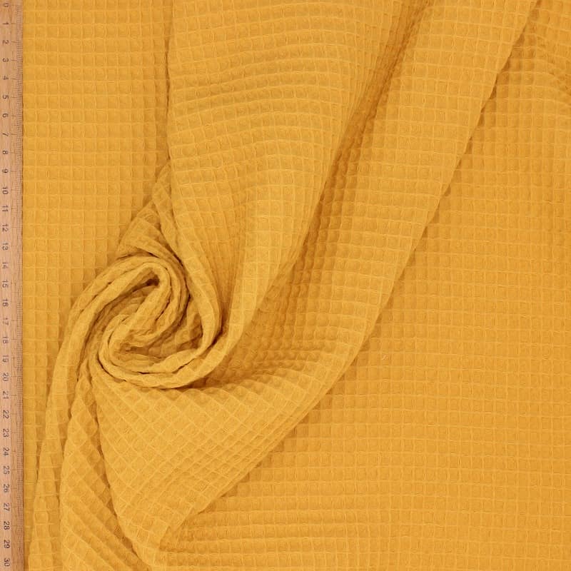 Piqué cotton with embossed honeycomb - ochre