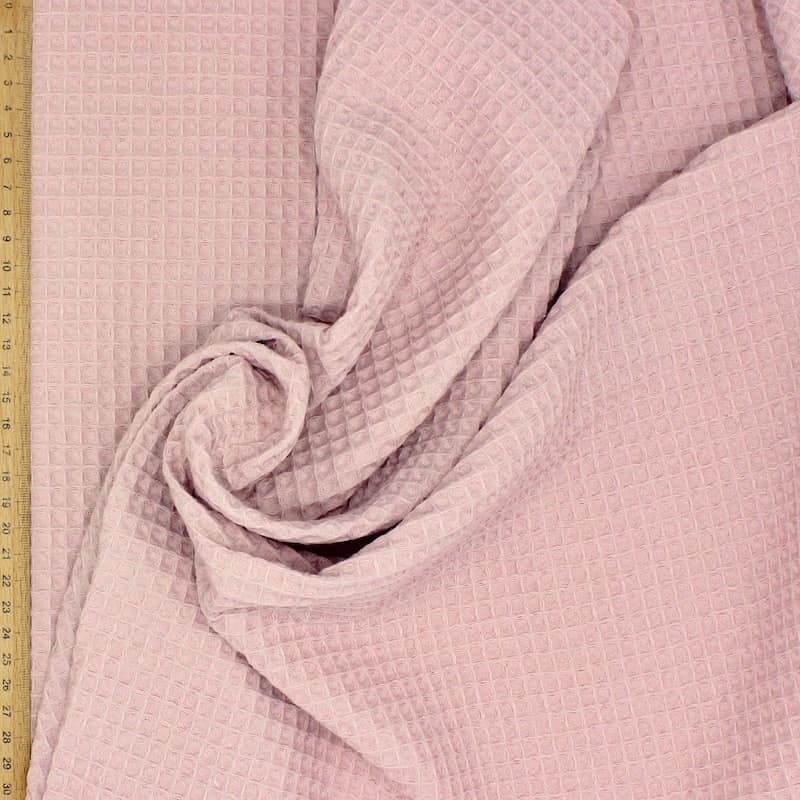 Piqué cotton with embossed honeycomb - powder pink