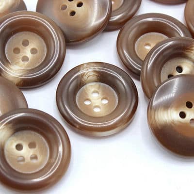 Fantasy button - marbled brown