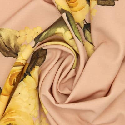 Extensible fabric with flowers - salmon-colored