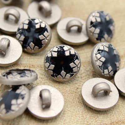 Resin button - grey and black 