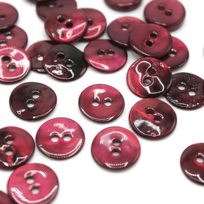 Pearly button - cherry red