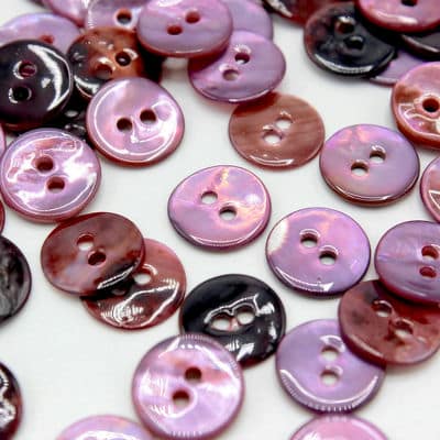 Pearly button - lilac