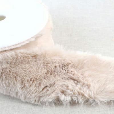 Acrylic faux fur ribbon 8 cm - beige