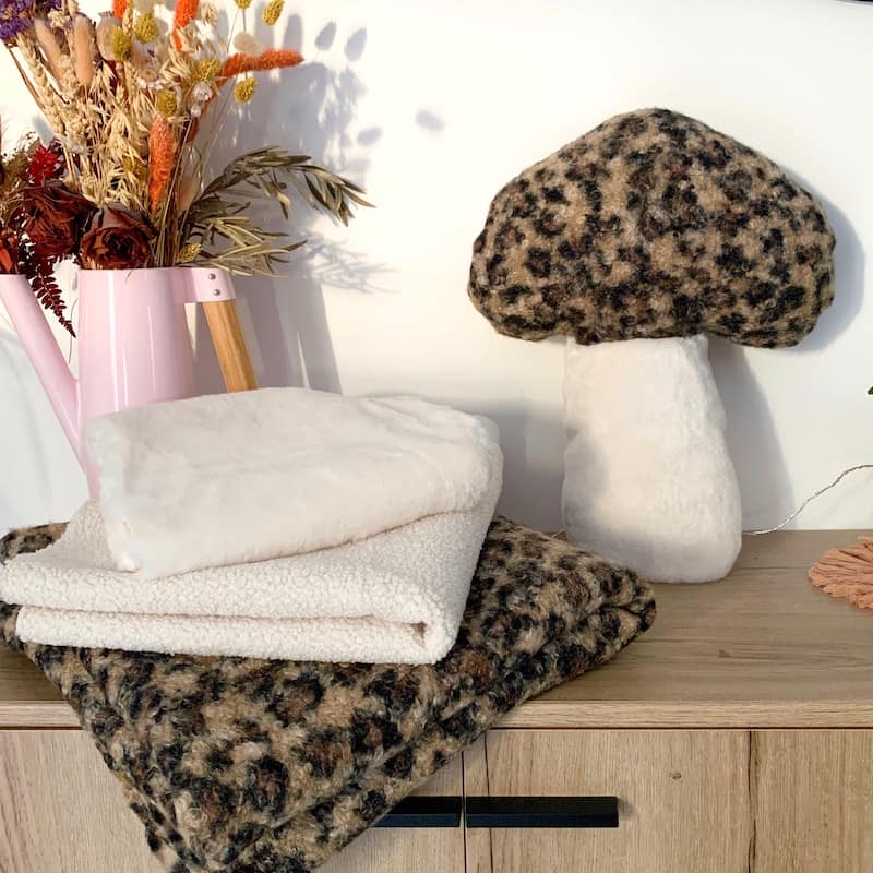 Pattern & Tutorial - mushroom cushion 