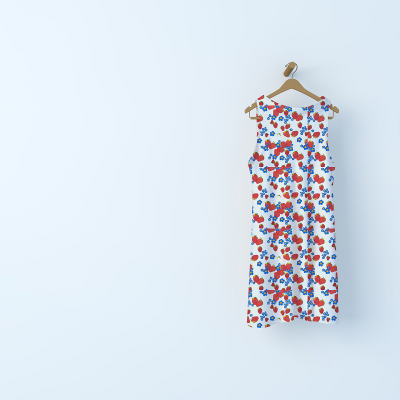 Cotton poplin with strawberries - white and blue 