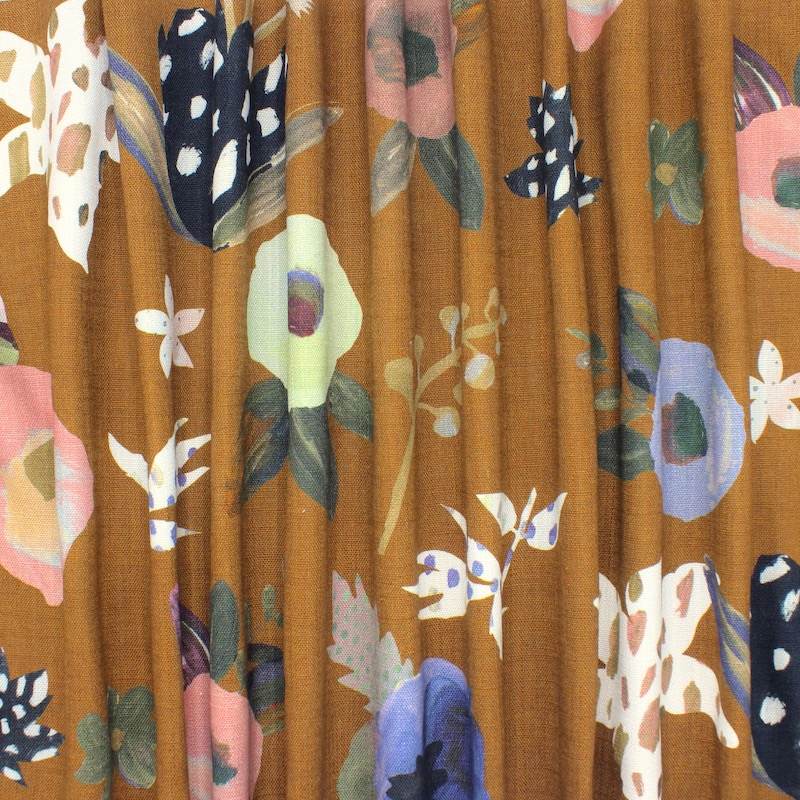 Viscose and linen fabric with flowers - brown 