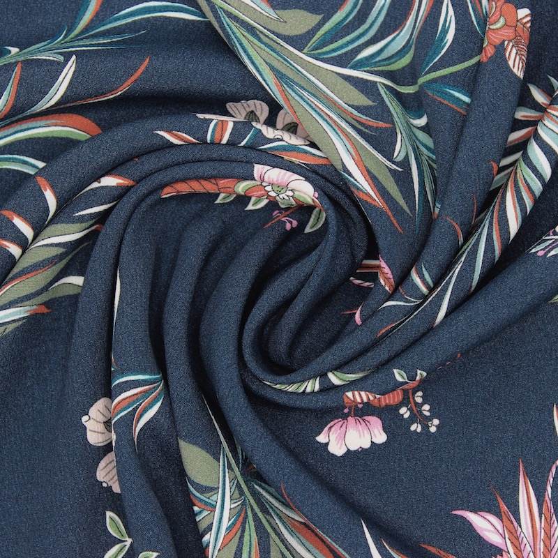 Crêpe fabric with flowers - navy blue 