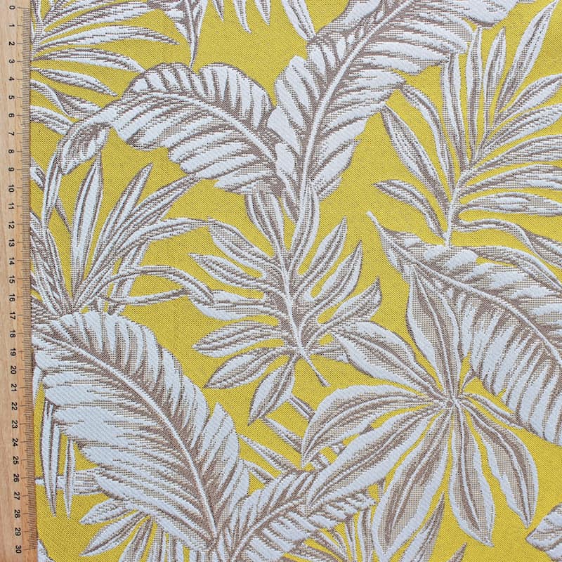 Tissu en polyester à perroquets roses et à feuilles beiges sur fond jaune